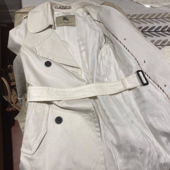 Burberry white double breasted trench - Picture 4 of 13